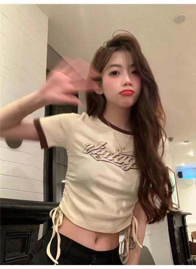 夏日元气减龄穿搭，打造甜美少女感